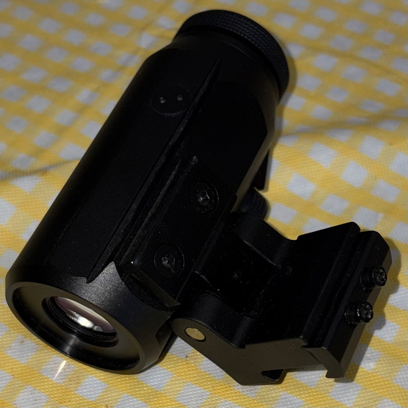 Monstrum Ghost 5X Red Dot Magnifier w/ Flip-to-Side Mount – Black (Like New)