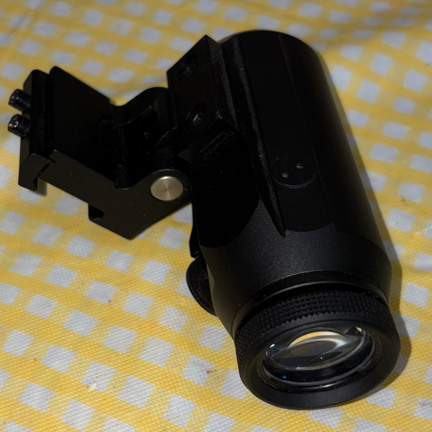 Monstrum Ghost 5X Red Dot Magnifier w/ Flip-to-Side Mount – Black (Like New)